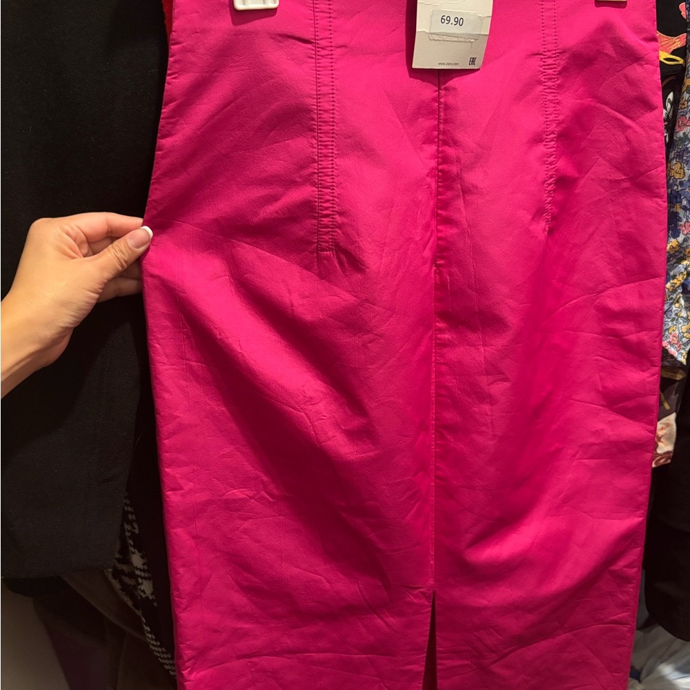 Elegant Pink Women's Skirt